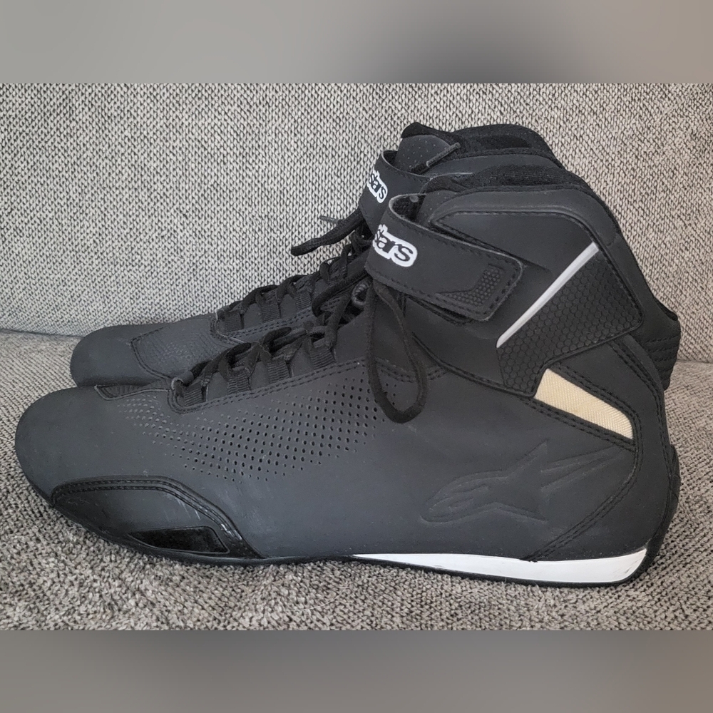 Alpinestars Sektor Vented Black High-Top Men's Shoes Motorcycle Boots